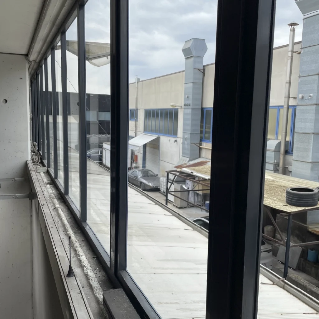Riparazione Vetri in azienda