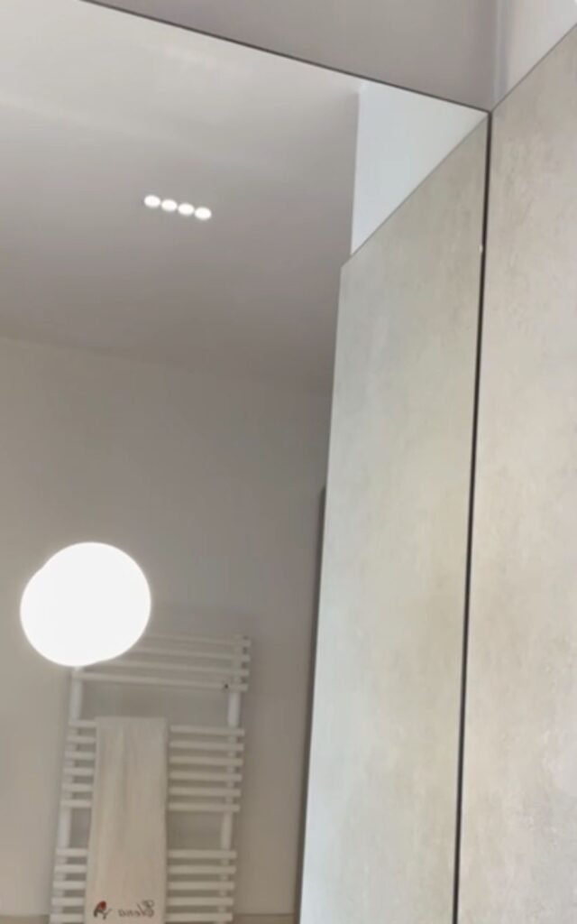 Specchio con illuminazione integrata AB Vetro Padova